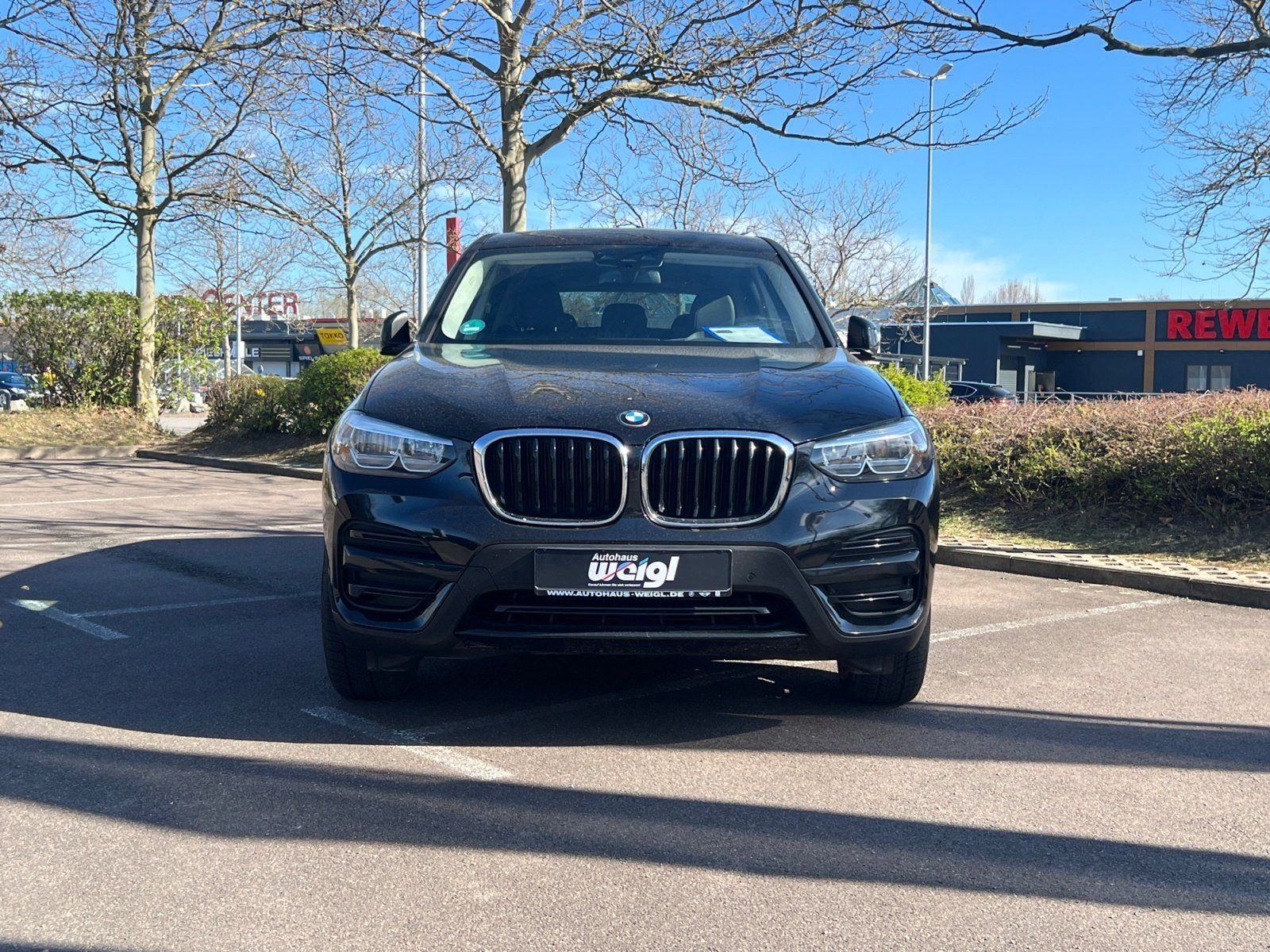 Fahrzeugabbildung BMW X3 20d Advantage +AHK+Parkassist+Sportsitze+HiFi