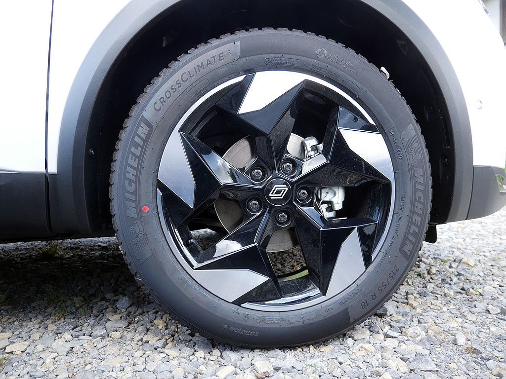 Fahrzeugabbildung Renault Captur Techno TCe 140 Mild Hybrid