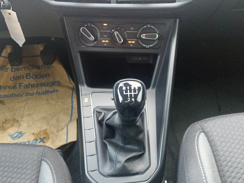 Fahrzeugabbildung Volkswagen Polo 1.0 EU6e KLIMA+TEMP.+SITZH.+APP-CONNECT