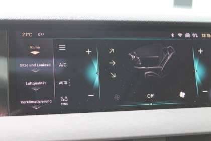 DS Automobiles DS4 E-TENSE LA PREMIERE