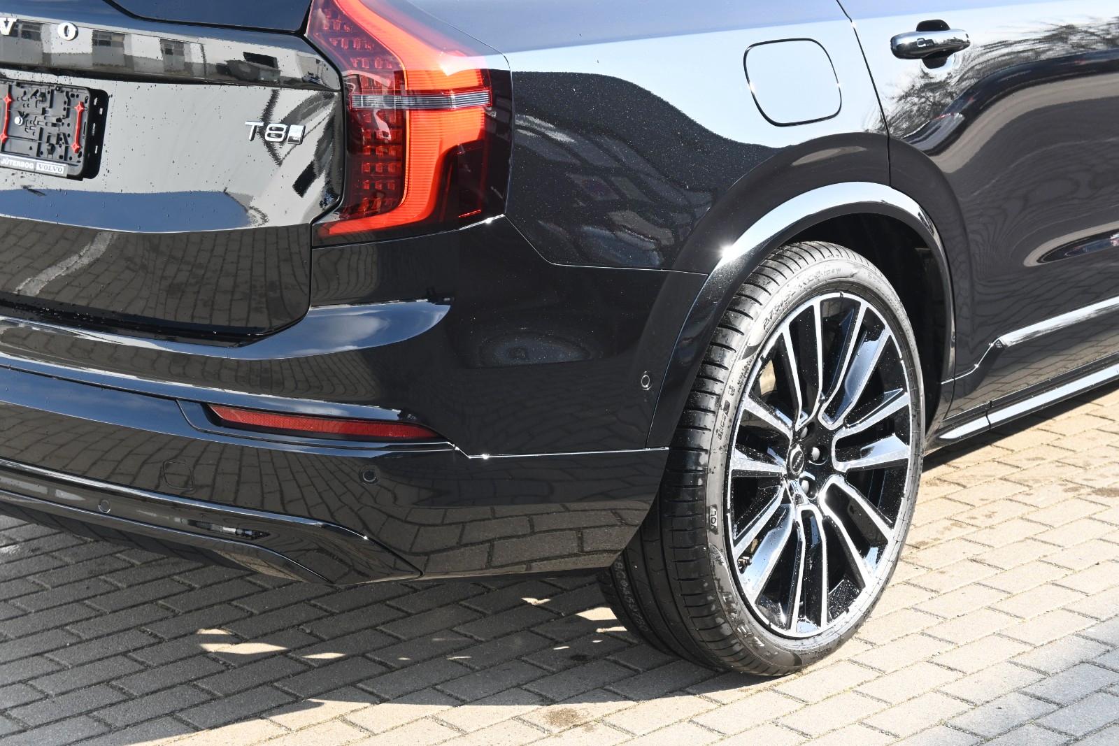 Volvo XC90 T8 AWD Ultra Dark Recharge Plug-In Hybrid
