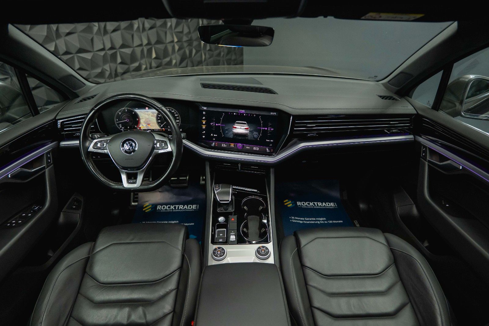 Fahrzeugabbildung Volkswagen Touareg V6 R-Line+ 4Motion *Pano*Matrix*DAB*19%*