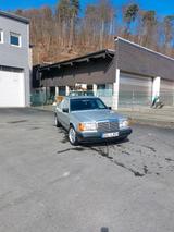 Mercedes-Benz E 230 ( W124 ) - Mercedes-Benz E 230 aus 1985