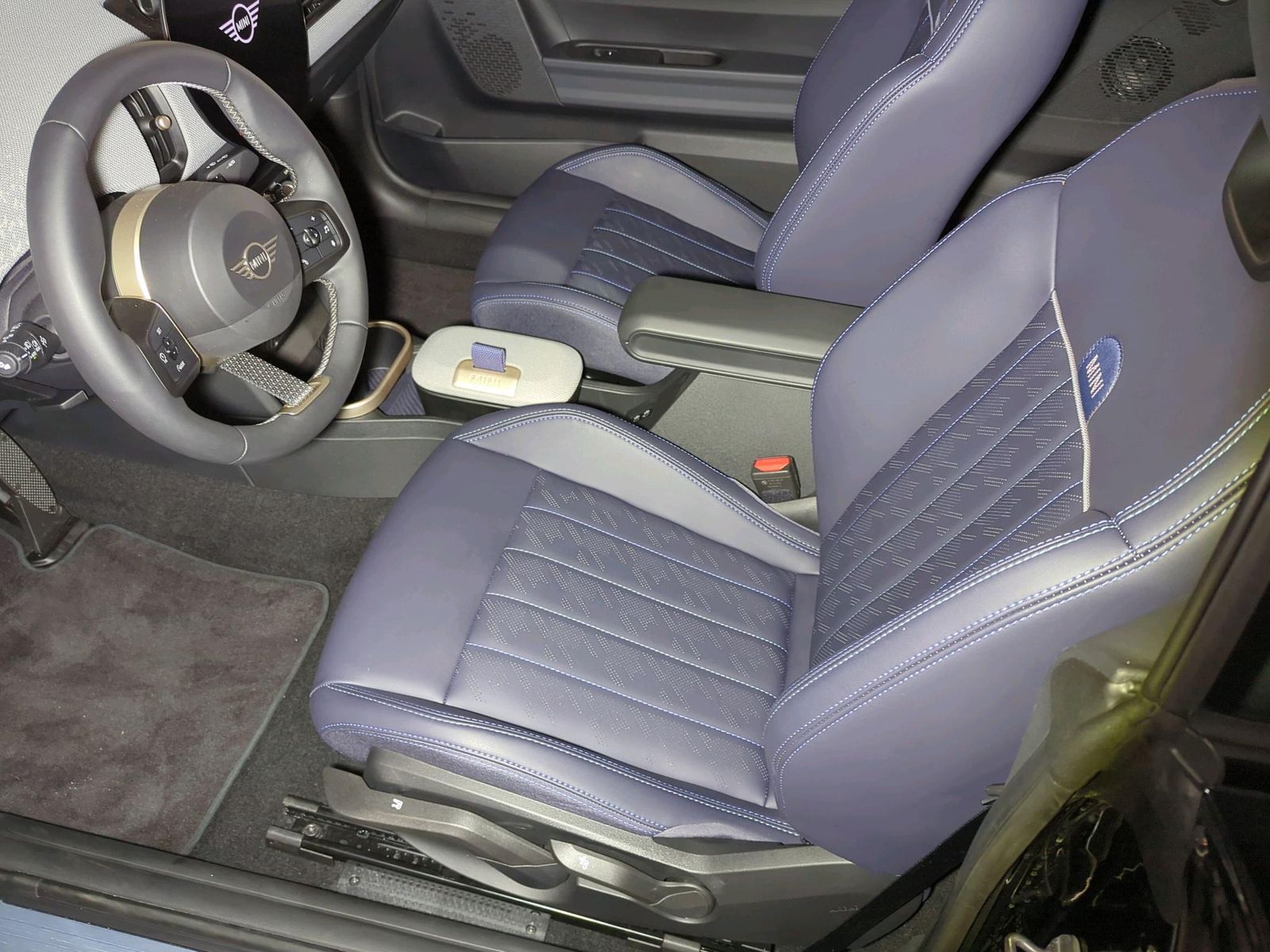 MINI Cooper Cabrio - Bild 11