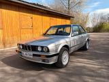 BMW E30 318i Coupé - BMW aus 1990: E30