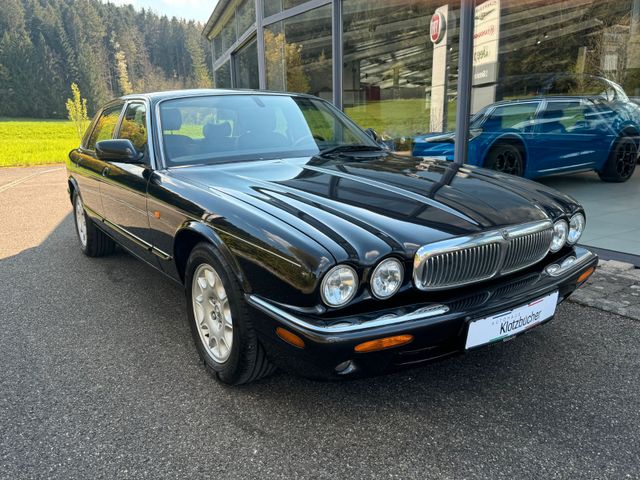 JAGUAR XJ 4.0 Sovereign