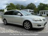 Toyota Avensis Combi Executive 2.0-l-VVT-i Automatik - Toyota Avensis aus 2008: Kombi