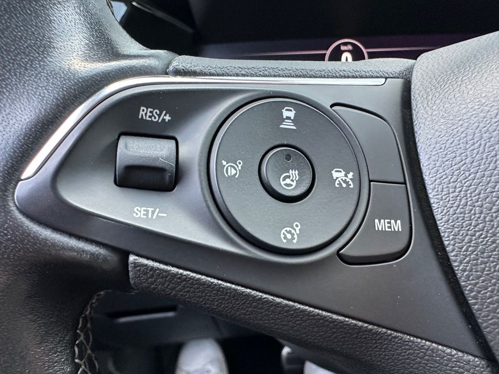 Fahrzeugabbildung Opel Grandland 1.5 D Automatik Elegance NAV+MATRIX