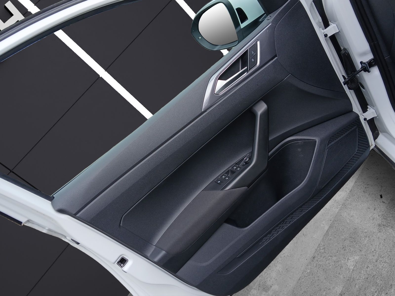 Fahrzeugabbildung Volkswagen Taigo TSI Style DSG Matrix Navi ACC AID SHZ Park