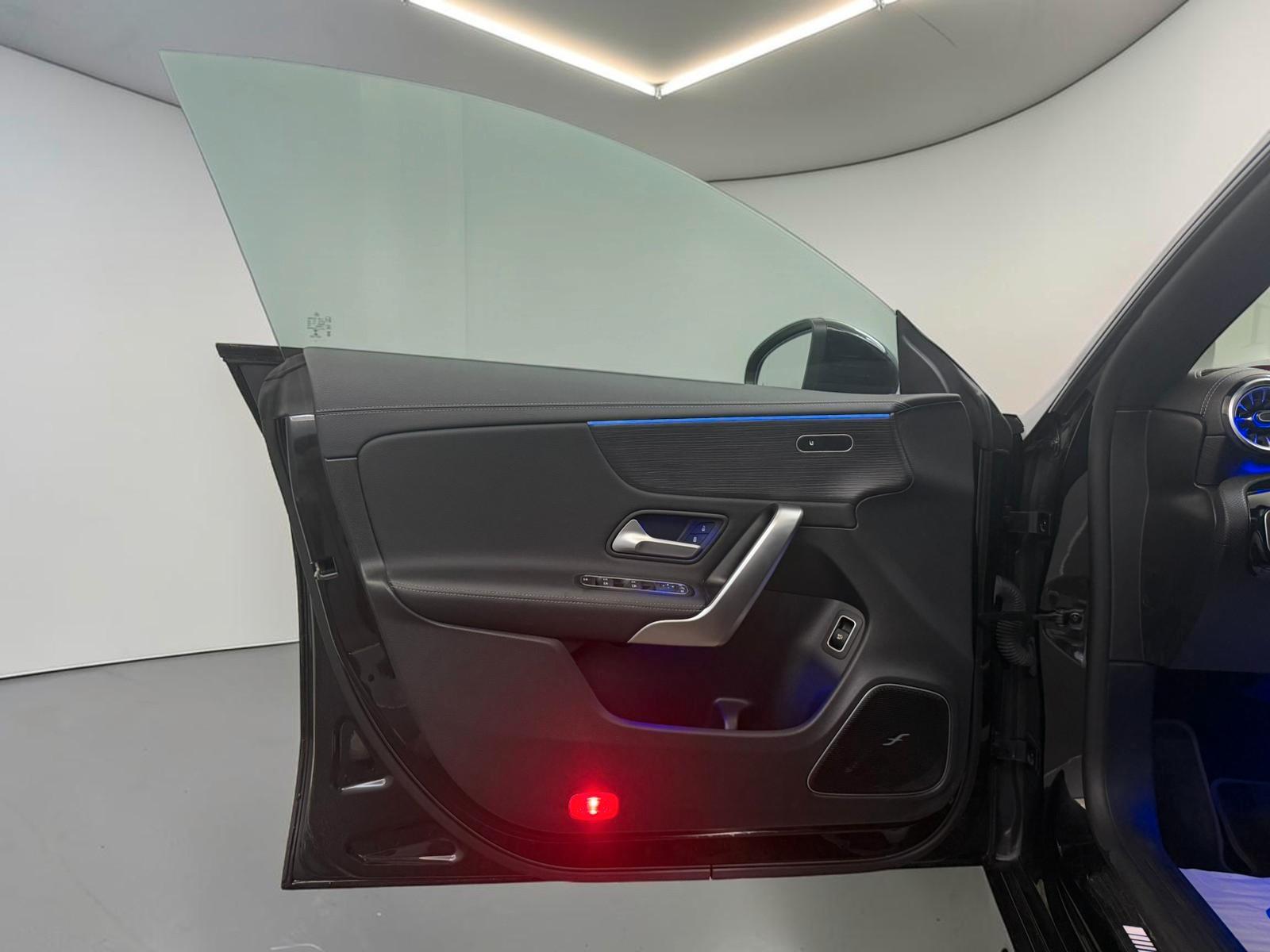Mercedes-Benz CLA 35 AMG 4M SB*AERO*MBEAM*PANO*DISTR*KAM*BURME