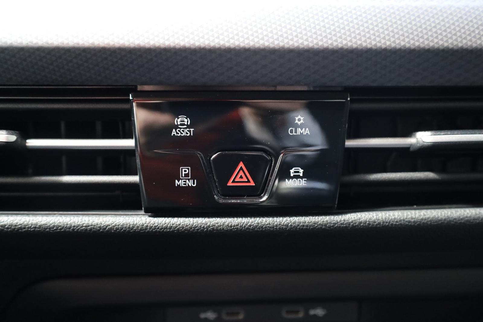 Volkswagen Golf VIII 1.5 TSI App Connect ACC DAB LED, миниатюра 21