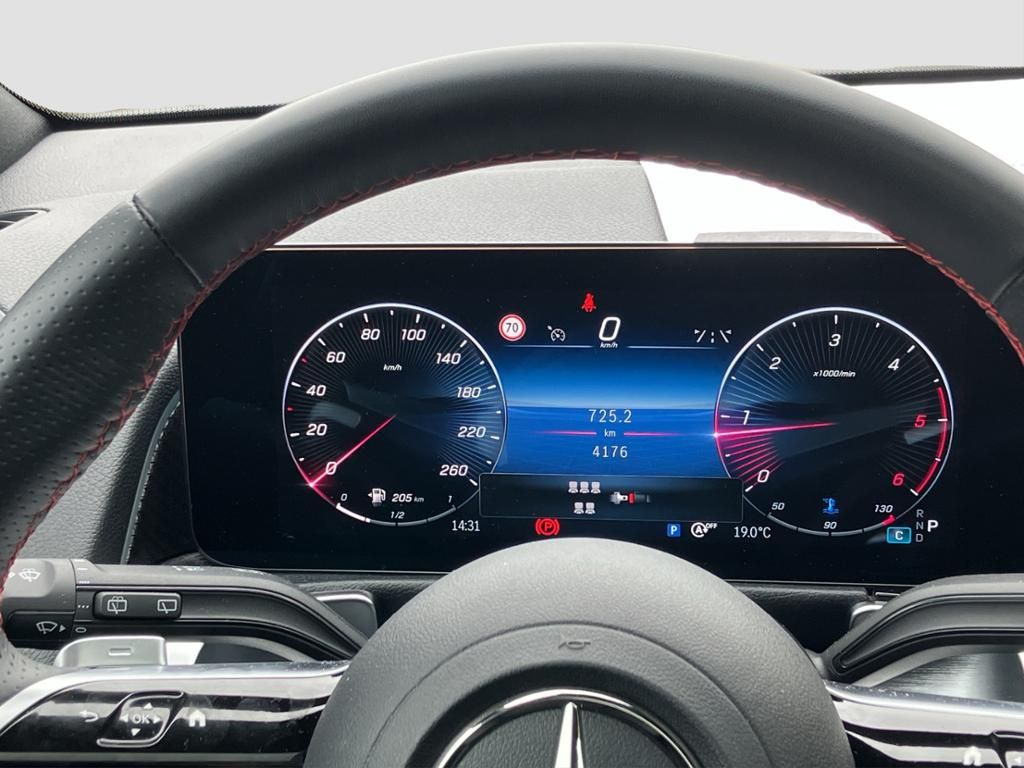 Fahrzeugabbildung Mercedes-Benz GLB 200 d AMG Line*el. Heckklappe*KEYLESS-GO*LED