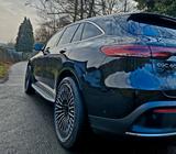 Mercedes-Benz EQC 400 4MATIC AMG Line mit guter Ausstattung - Mercedes-Benz EQC von privat