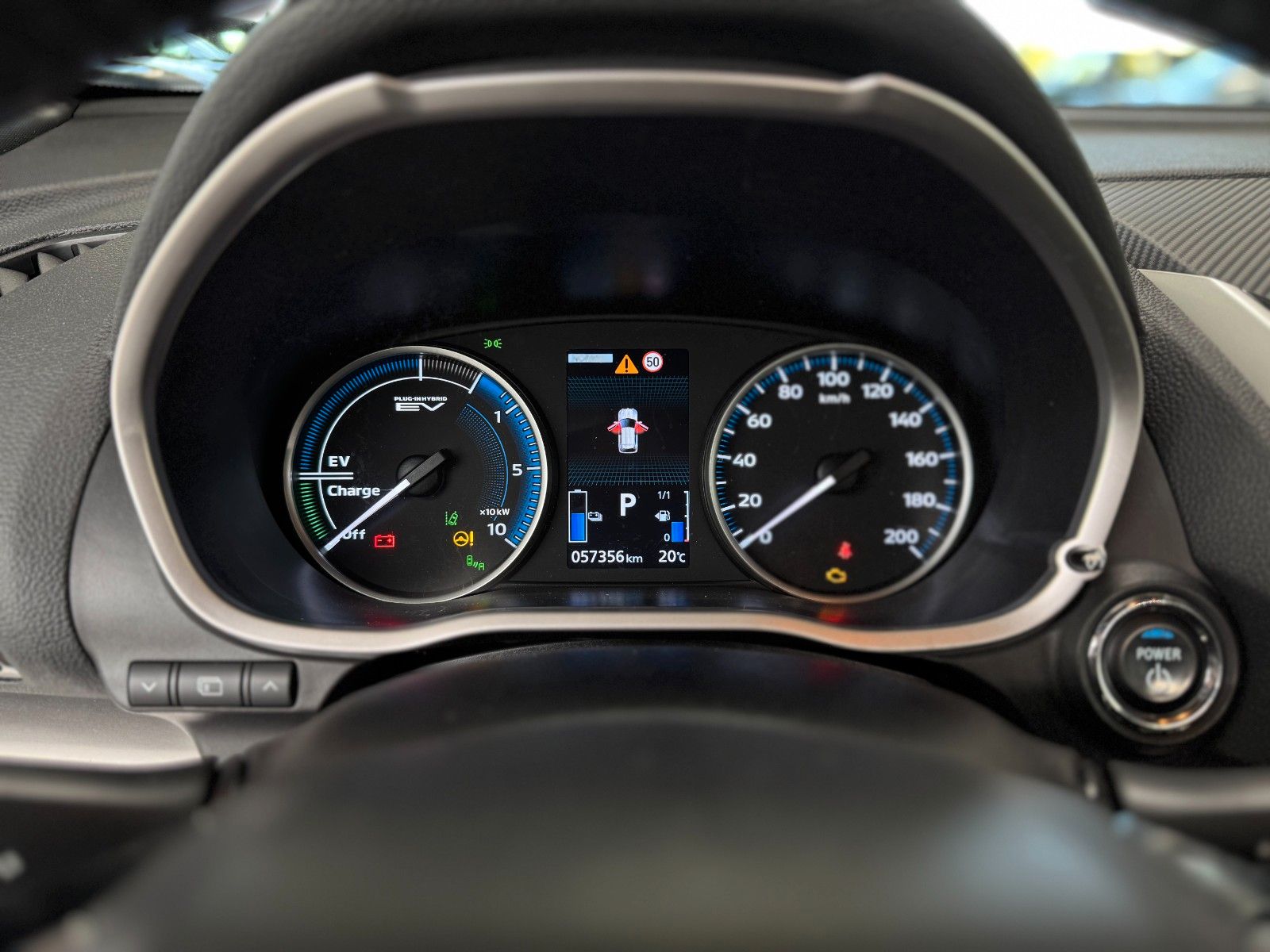 Fahrzeugabbildung Mitsubishi Eclipse Cross 2.4 PHEV Select Black 4WD "AHK"