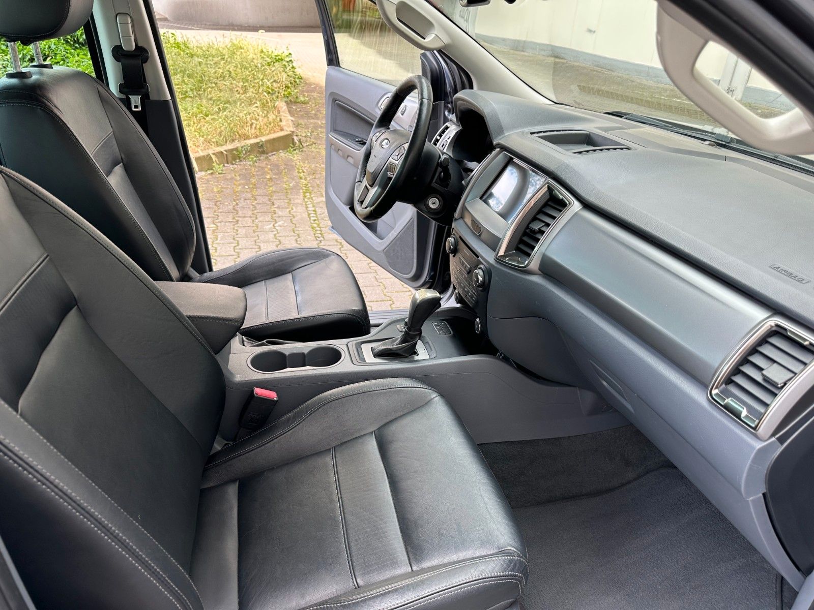 Ford Ranger 3.2 Limited Autom. Vollausstattung 2.Hd foto 12