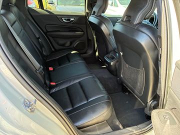 Volvo V60 - 12