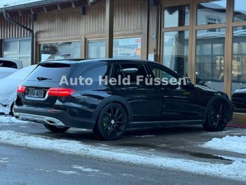 Mercedes E 220 - 5