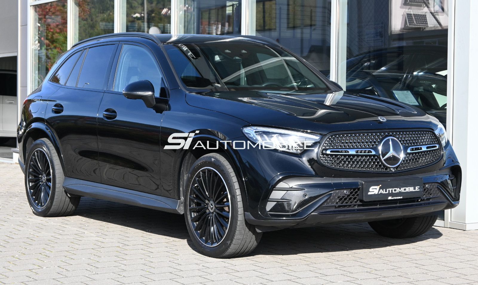 Fahrzeugabbildung Mercedes-Benz GLC 300 e 4M AMG Adv.+°NIGHT°ACC°MEMORY°20"°360°