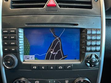 Mercedes-Benz B 200 Turbo *AHK*Klima*SHZ*Navi*PDC*Freisprech*