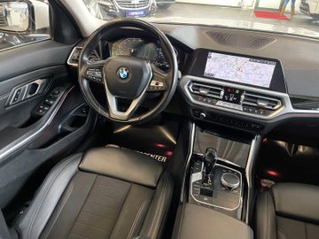 BMW 320d Sport Line *ACC*NAVI*LED*CARPLAY*DAB*
