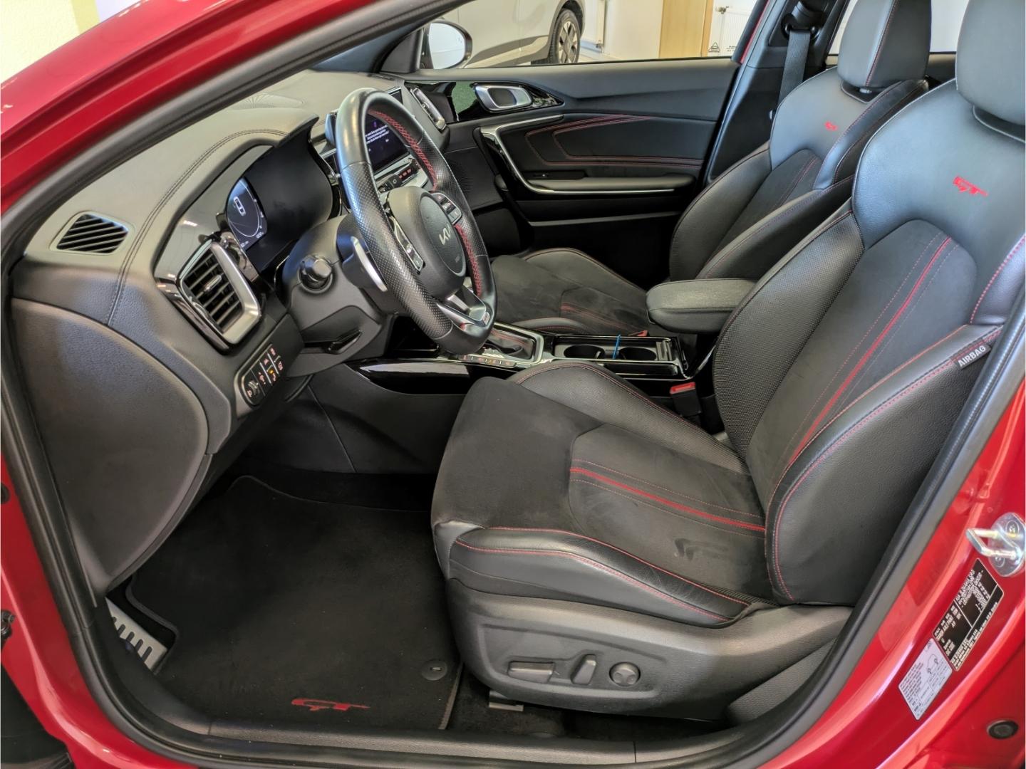 Kia ProCeed 1.6 GT+Navi+LED+SHZ hinten+Kamera+