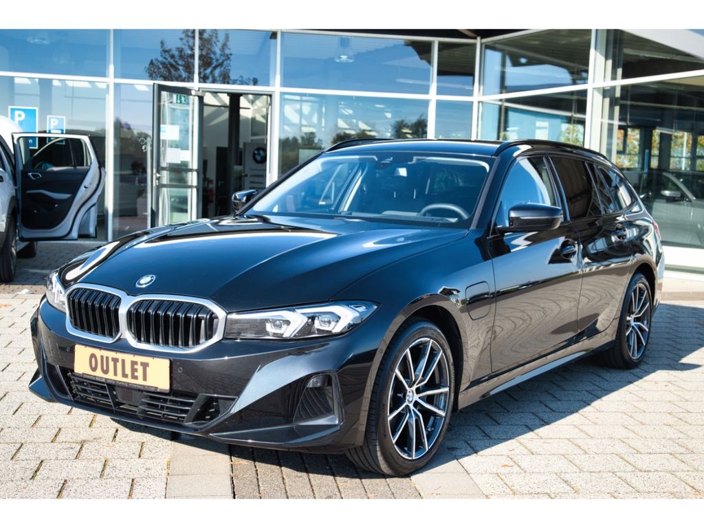 Image of BMW 330