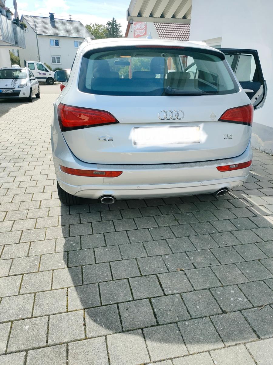 Audi Q5 3.0 TDI quattro ALLRAD | AHK | STANDHZ |