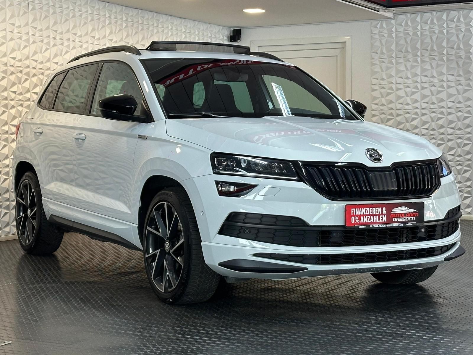 SKODA Karoq 2.0TSI SPORTLINE 4x4* LED#AHK#PANO#SH#KEYL - Image 2