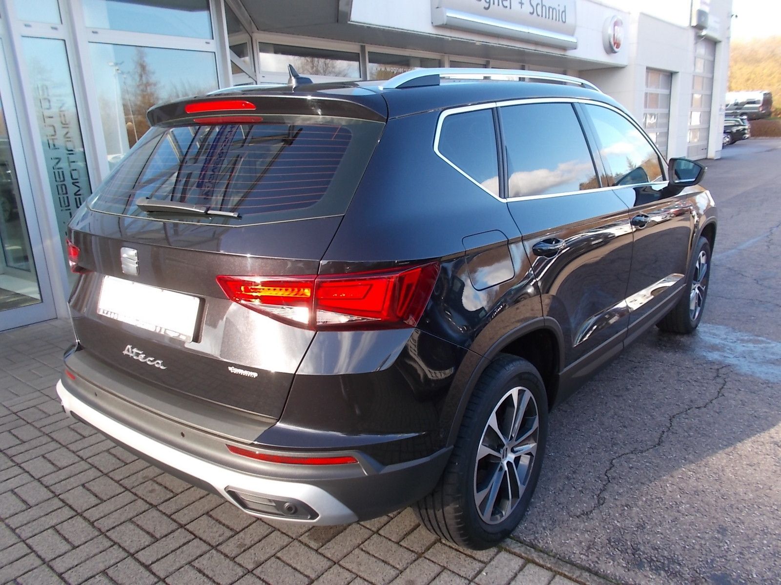 Fahrzeugabbildung SEAT Ateca Style 1.5 TSI ACT + SHZ + LED
