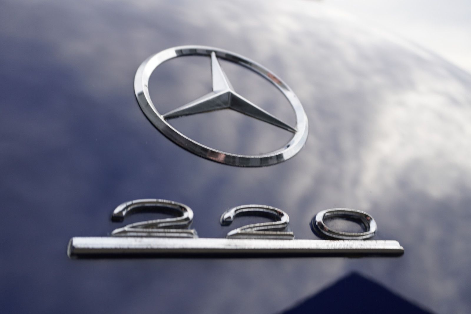 Fahrzeugabbildung Mercedes-Benz 220 A Cabriolet