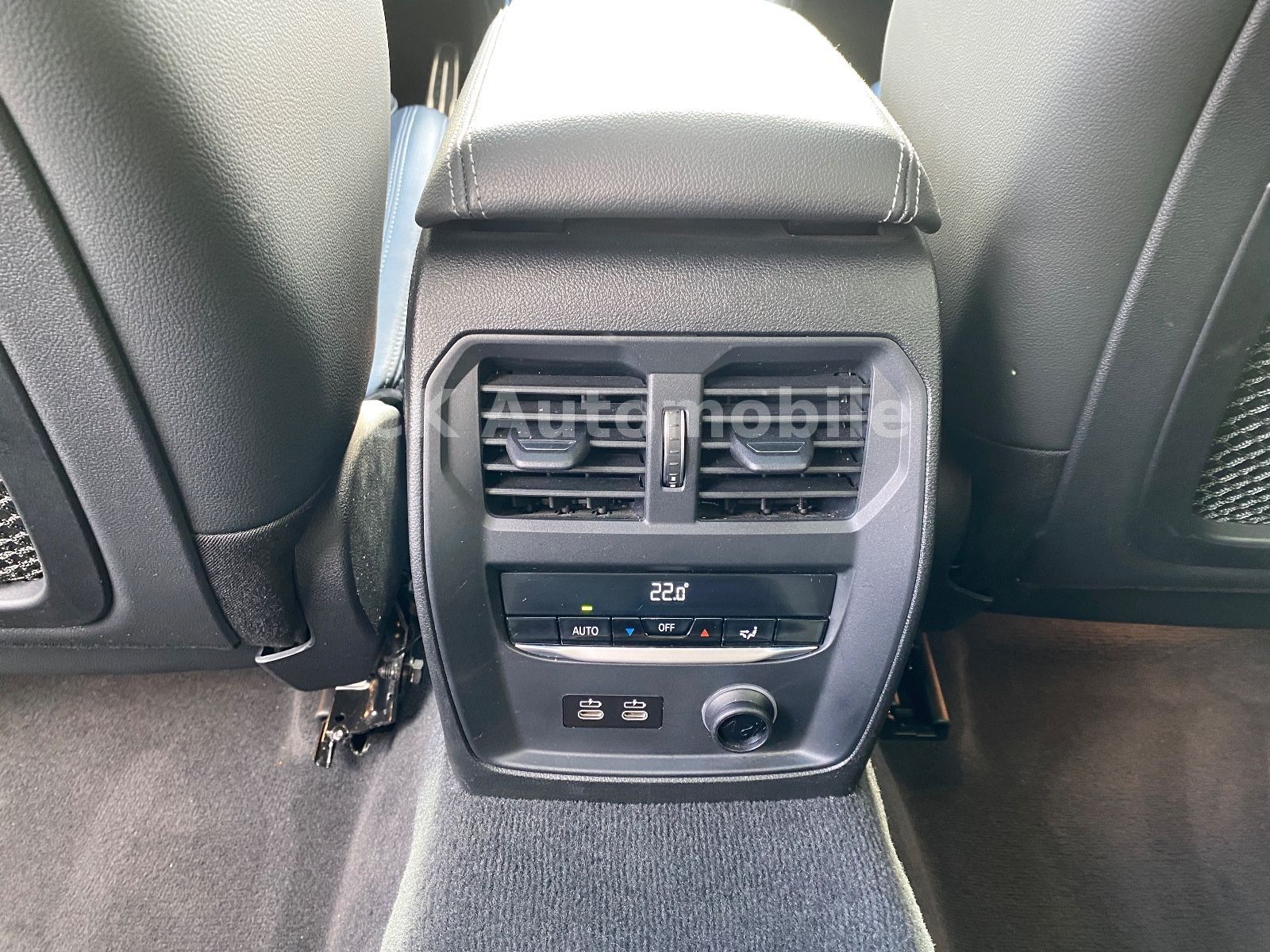 Fahrzeugabbildung BMW 320d Lim. M-Sport/Shadow-Line/Navi/Leder/LED/Kam