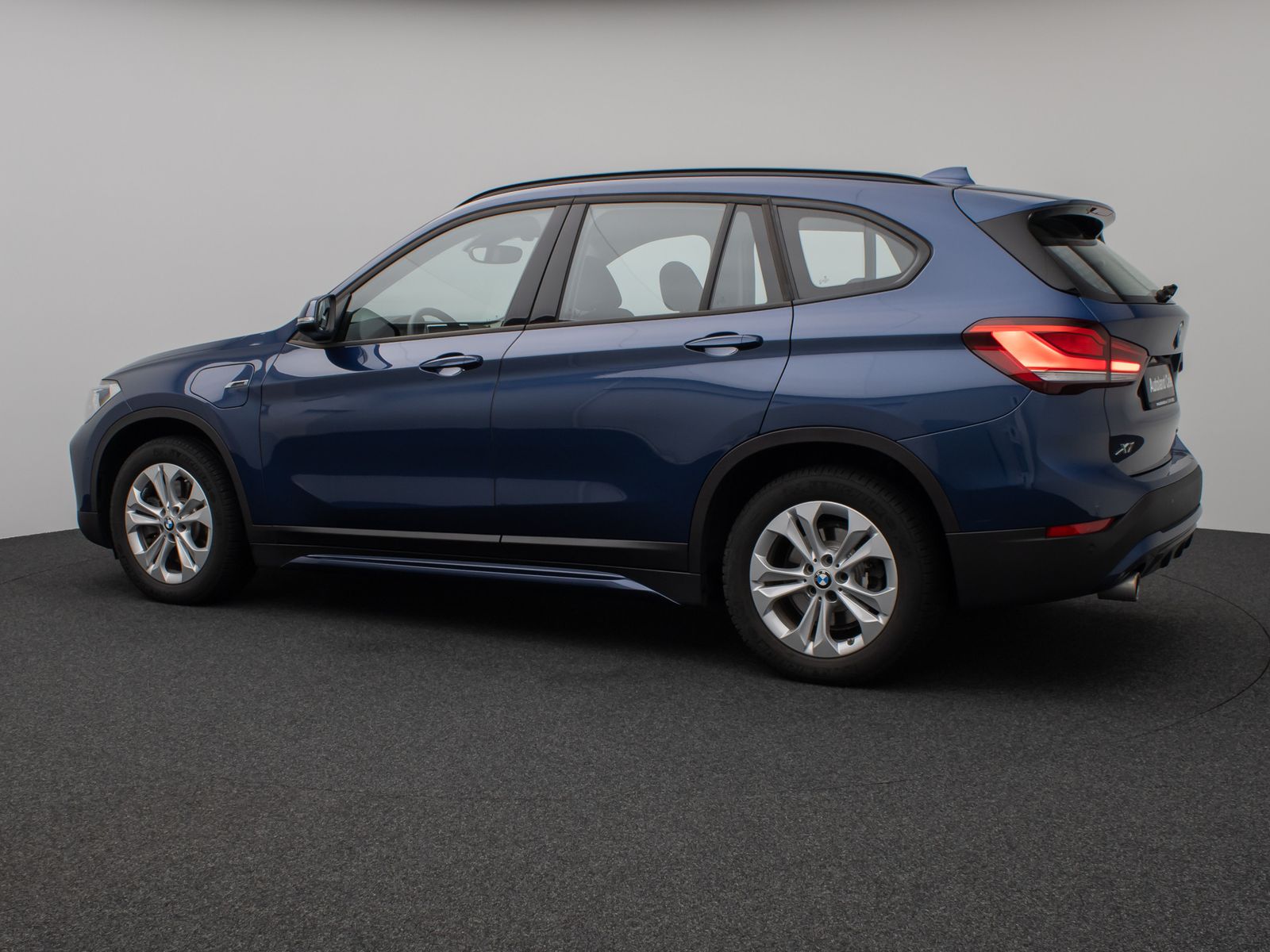 Fahrzeugabbildung BMW X1 xD25e Sport Line Kamera DAB Geschwindigkeitsr