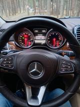 Mercedes-Benz GLS 450 - Mercedes-Benz GLS 450 mit Benzin-Antrieb: Geländewagen, Automatik