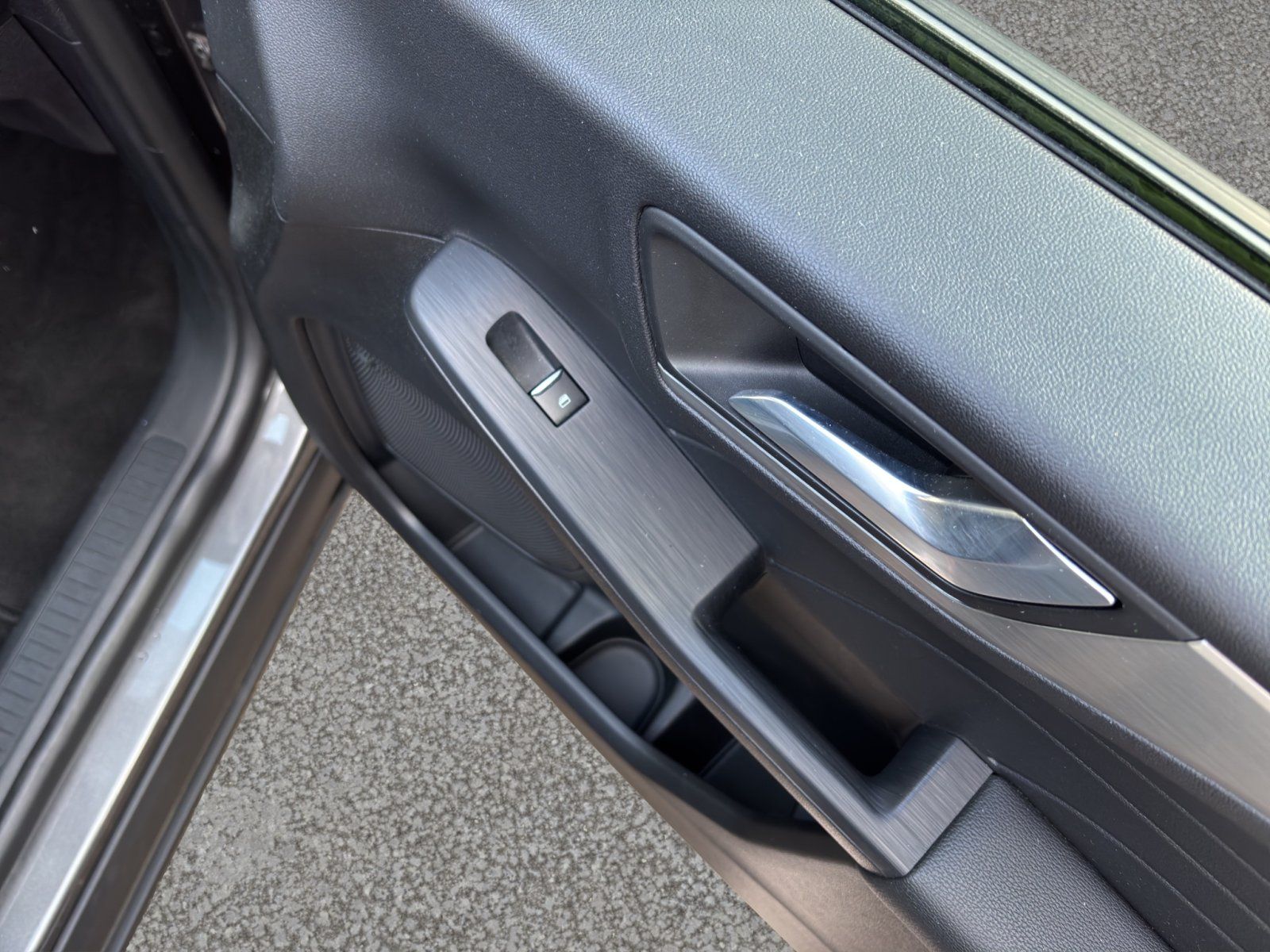 Fahrzeugabbildung Ford Kuga Plug-In Hybrid Titanium