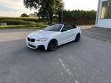 BMW M235i Cabrio - Liebhaberfahrzeug / Hingucker - BMW M235 mit Benzin-Antrieb: M235i