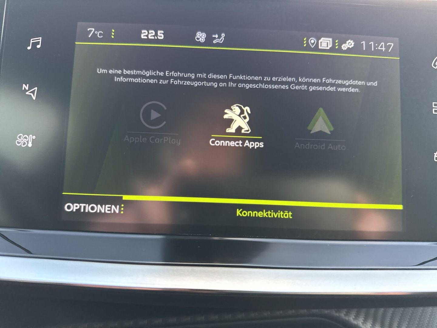 Fahrzeugabbildung Peugeot 208 GT 1.2 PureTech 100 Navi LED ACC Klimaautom