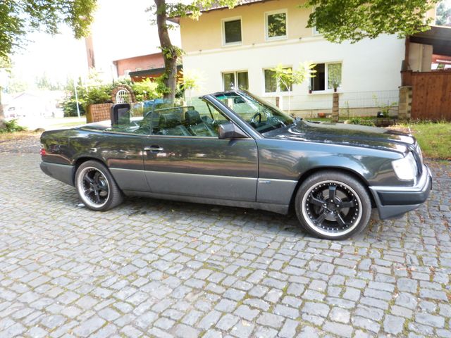 Mercedes-Benz CE 320 24V  6  Zylinder Sportline , Erstlack