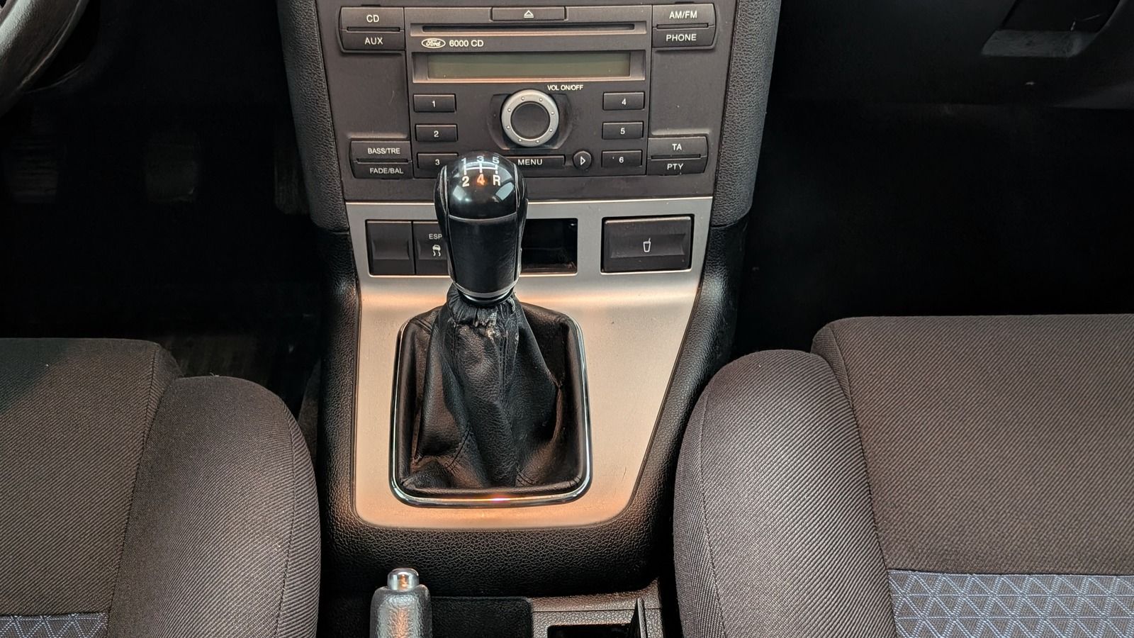 Fahrzeugabbildung Ford Mondeo Turnier 1.8 Ambiente