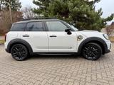 MINI Cooper SE Countryman Chili Plus/Pano/All4 - weiße MINI Cooper SE Countryman