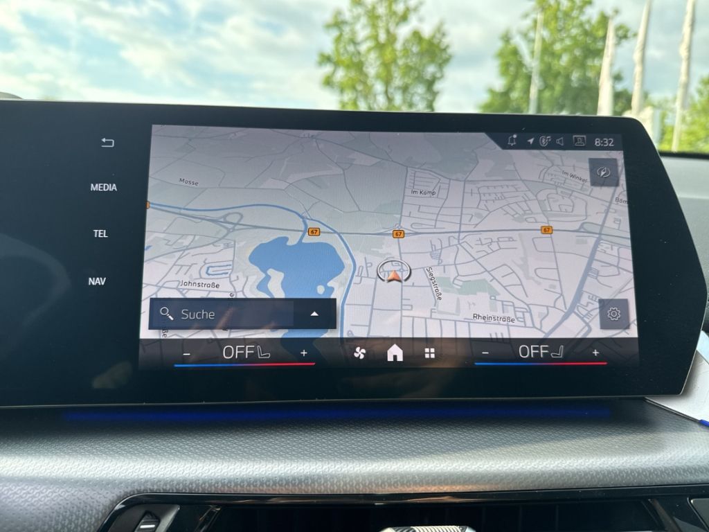 BMW X1 xDrive 30e M Sportpaket AHK Pano ACC HUD Harm foto 10