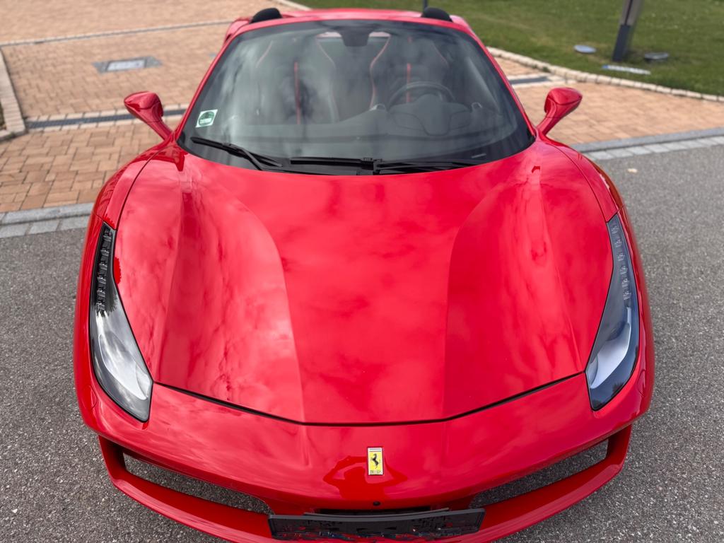 Ferrari 488 Spider