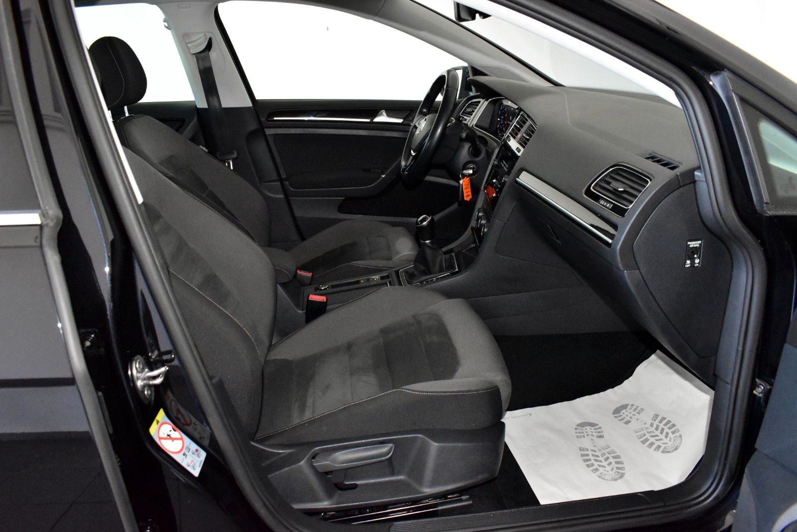 Fahrzeugabbildung Volkswagen Golf VII Variant R Line Alcantara,LED,Panorama