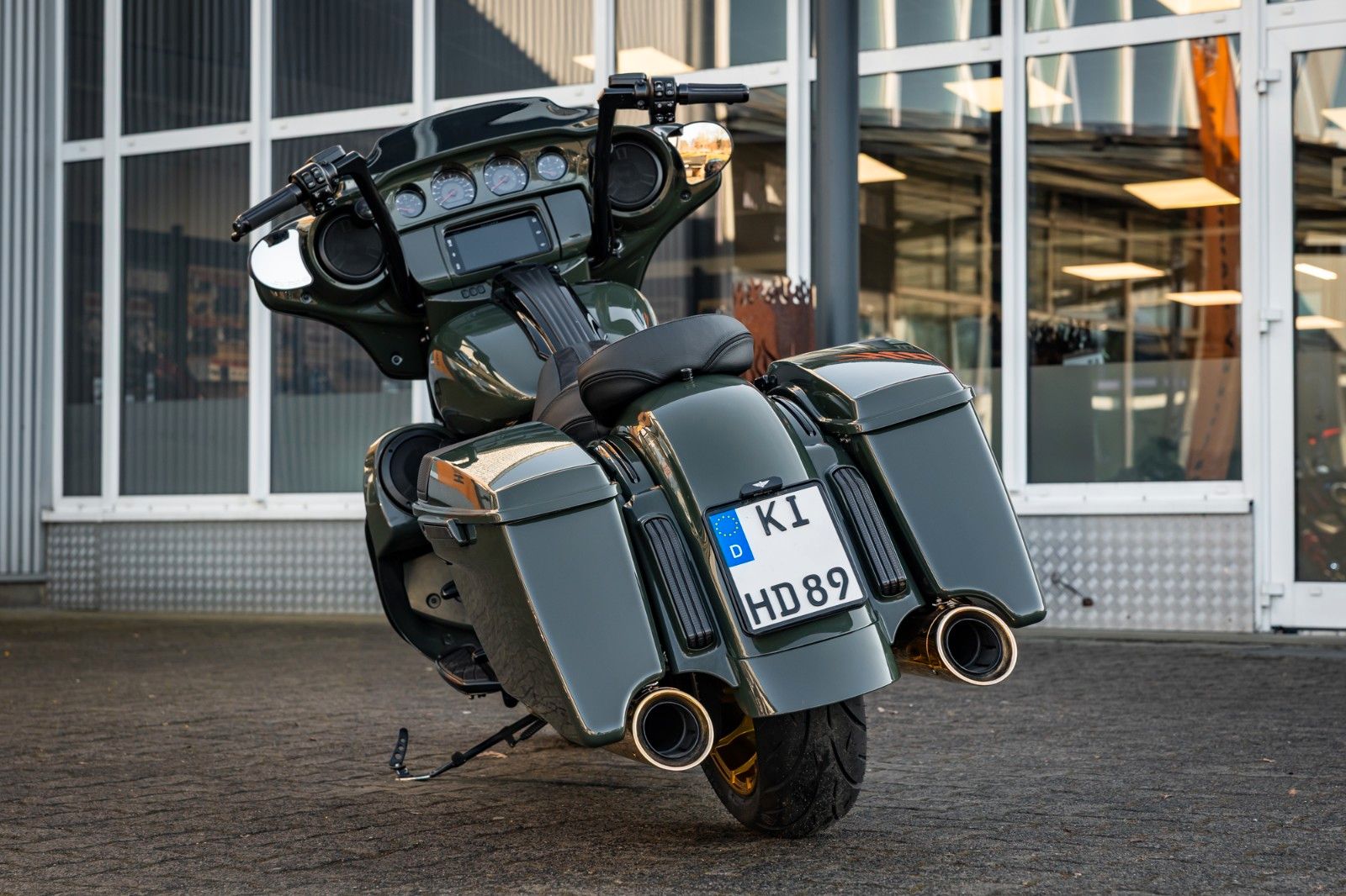Fahrzeugabbildung Harley-Davidson CVO Street Glide FLHXSE 140 TORXSTER JEKILL&HYDE
