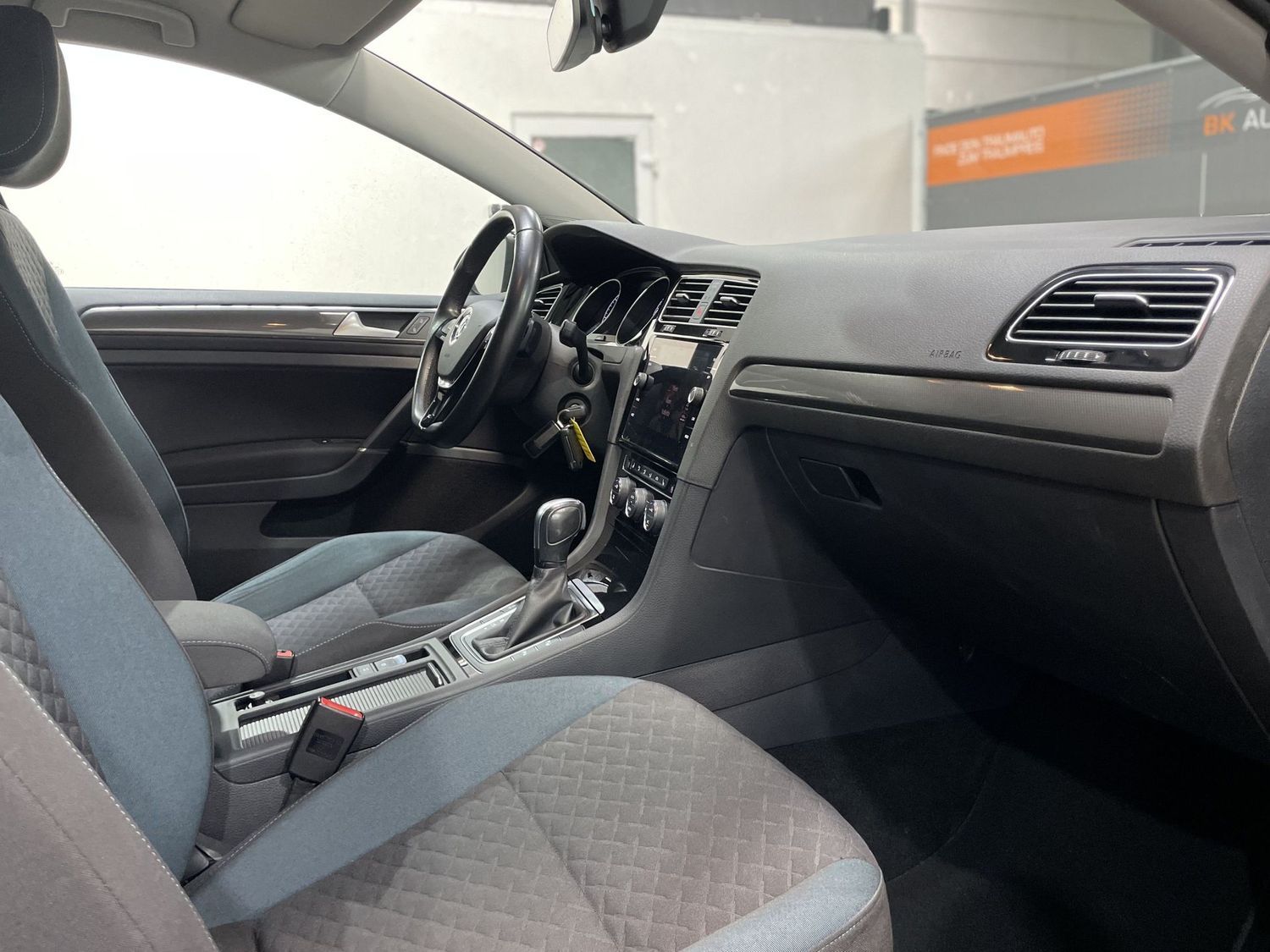 Fahrzeugabbildung Volkswagen Golf Variant IQ.DRIVE #LED#ACC#Spur#AHK