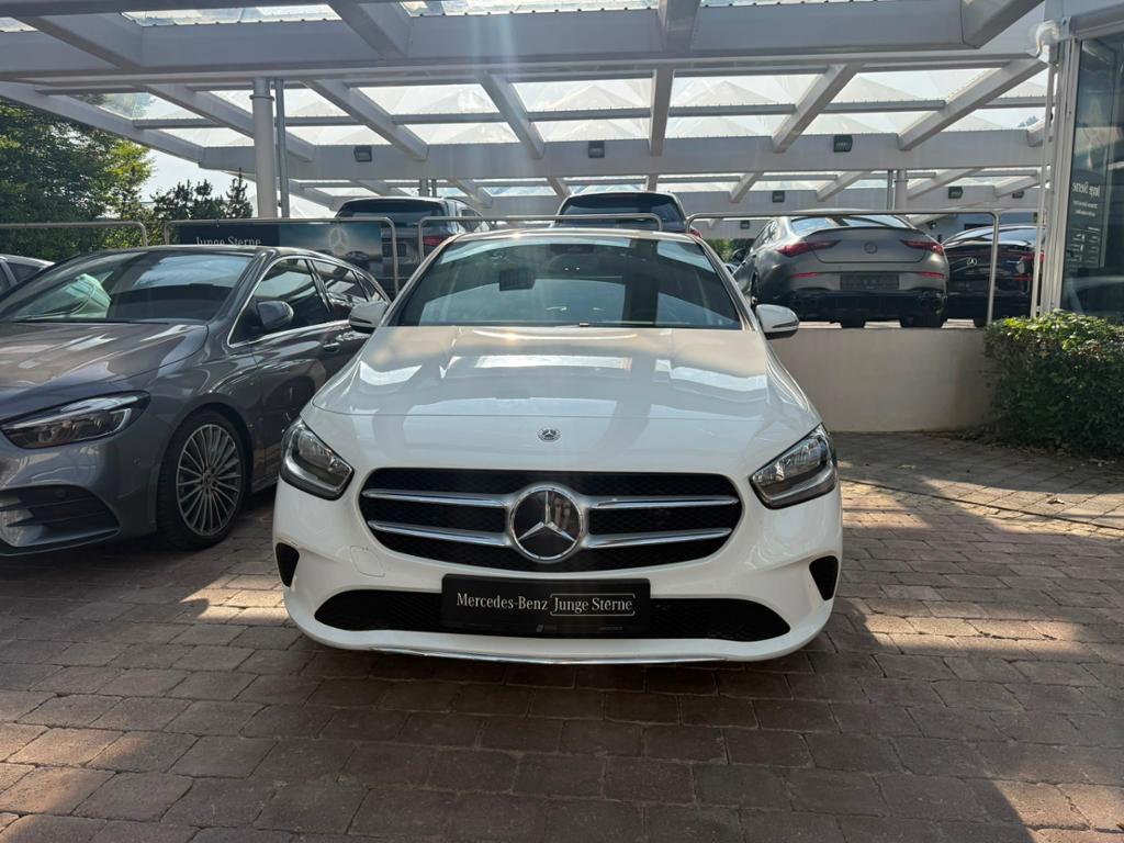Mercedes-Benz B 180 Progressive LED AHk Vorr Memory Easy Pack