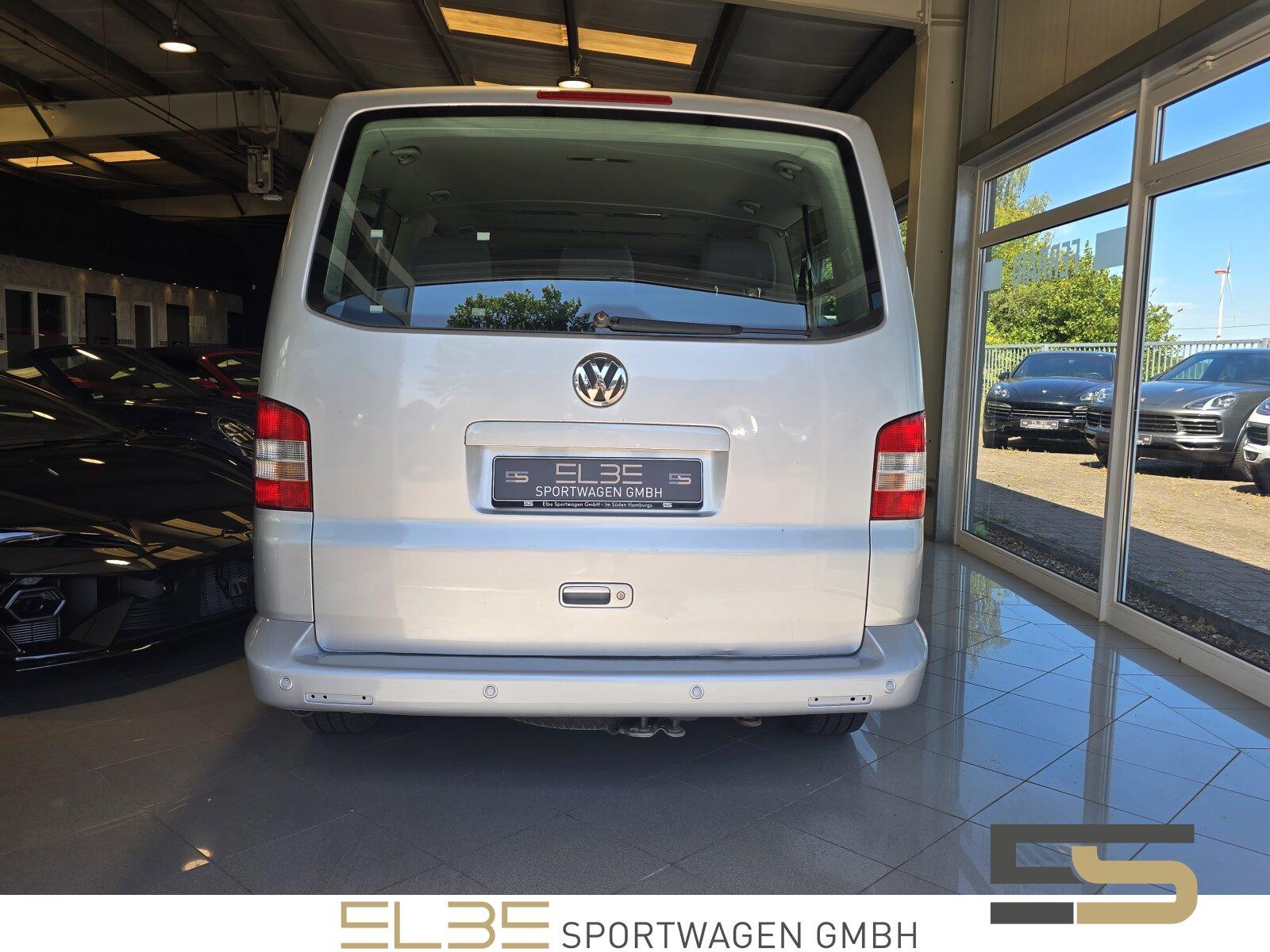 Volkswagen T5 Caravelle 3.2 V6 | 235 ch | BVA | 8 places | Chauffage auxiliaire | Climatisation Climatronic | Porte coulissante électrique | GPS