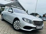 Mercedes-Benz E 220  T-Modell E 220 d*1.HAND*NAVI*KAMERA* - gebrauchte Mercedes-Benz E 220 aus dem Jahr 2019