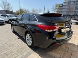 Hyundai i40 cw 1.7 CRDi Style Automatik *Navi, Kamera - Hyundai i40 mit Diesel-Antrieb: Kombi, Automatik, 1.7
