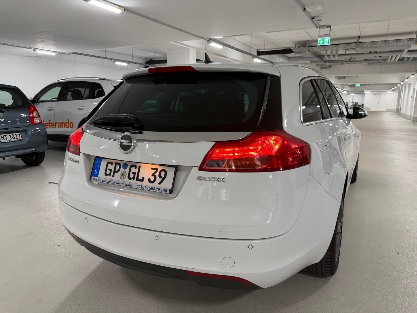 Opel Insignia Eco CDI 2.0 Standheizung + Top Zustand 