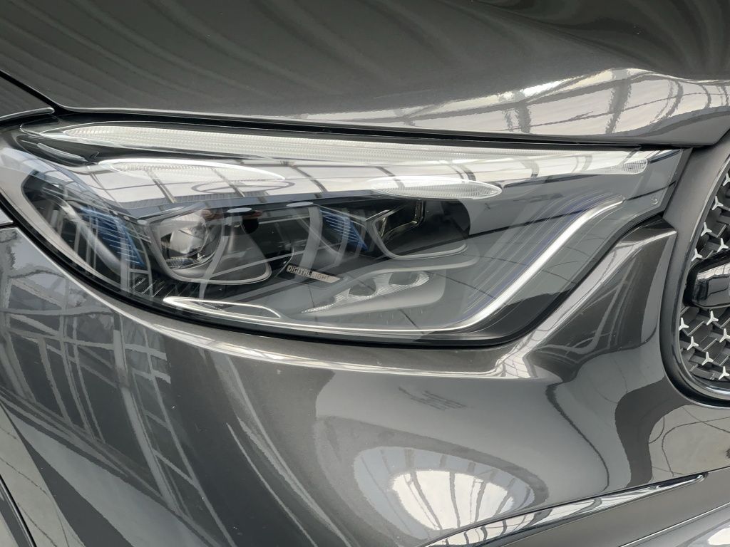 Fahrzeugabbildung Mercedes-Benz GLC 220 d 4MATIC Navi*Fernlichtass.*KeyLess*LED
